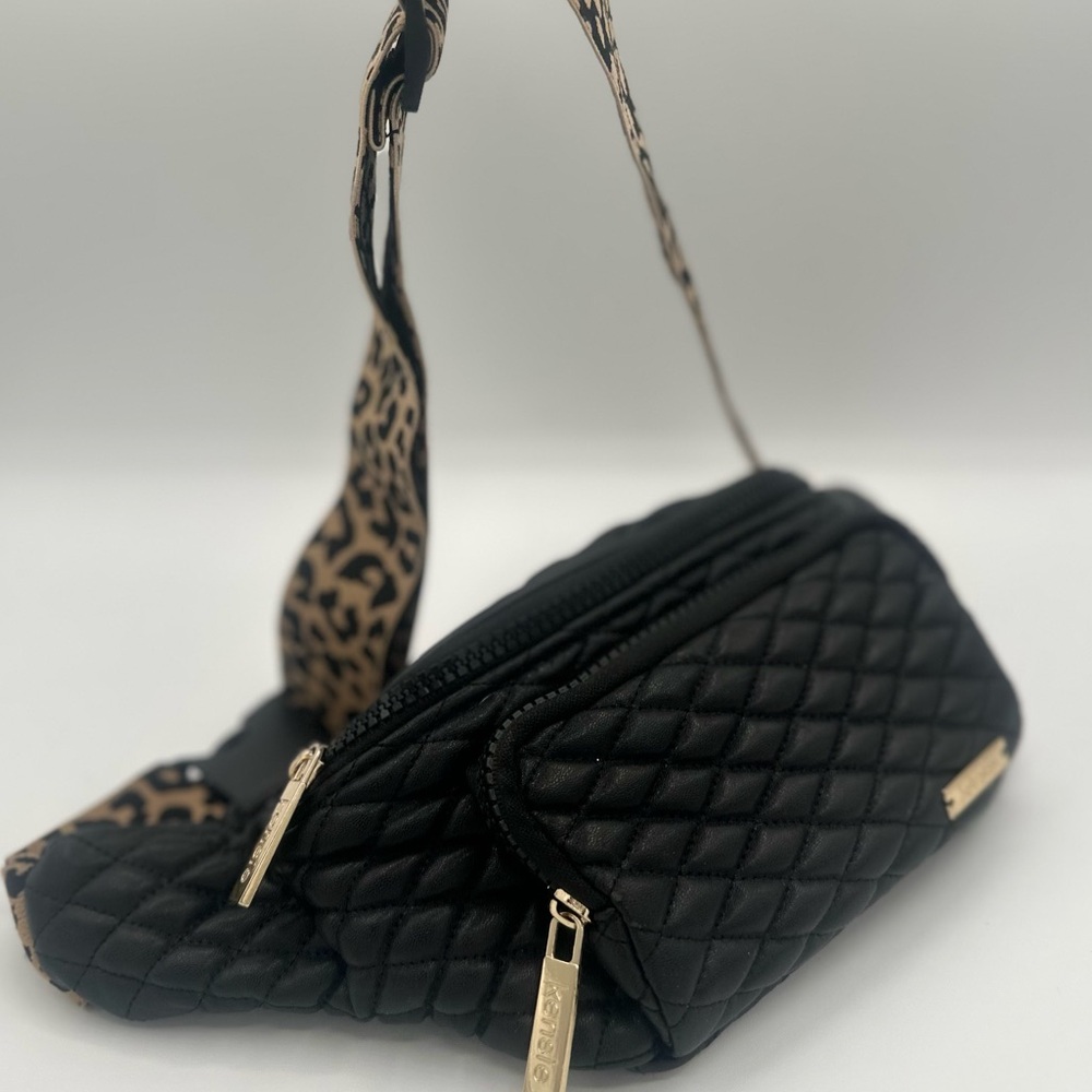 Kensie Black Quilted Fanny Pack w/ Leopard Strap – EUC ♥️ - Picture 4 of 17